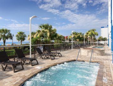 bay-view-outdoor-hot-tub